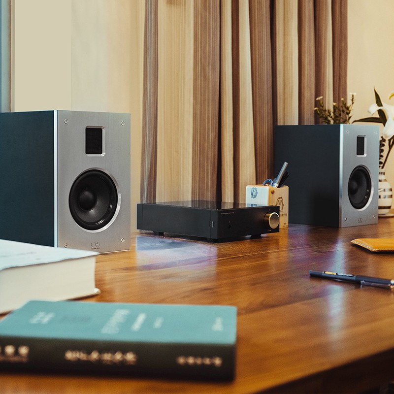 山靈 氣動式高音無源音箱 JET1，10月27日全網開售，零售價2798元。EA5+JET1 HiFi音響套裝價7998元，均享受6期免息分期